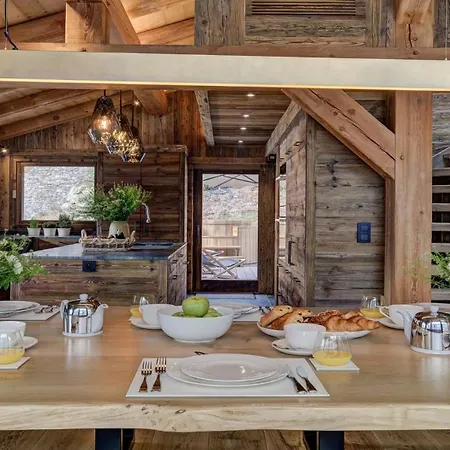 Chalet L'ubac דירה אוש